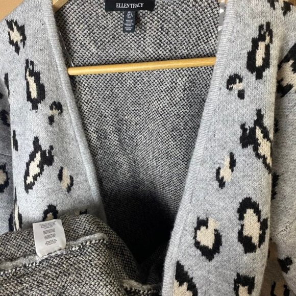 Ellen Tracy leopard long Cardigan duster women's large - Picture 4 of 6